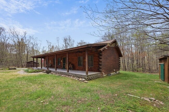 Primary Photo - Peaceful Log Home Retreat – Long-Term Beck...