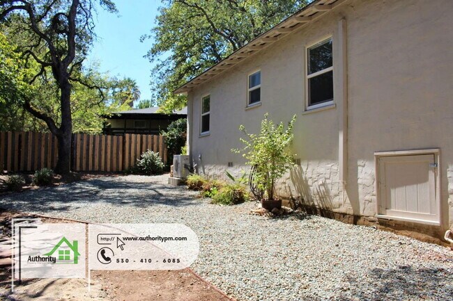 Building Photo - 2651 Foothill Blvd