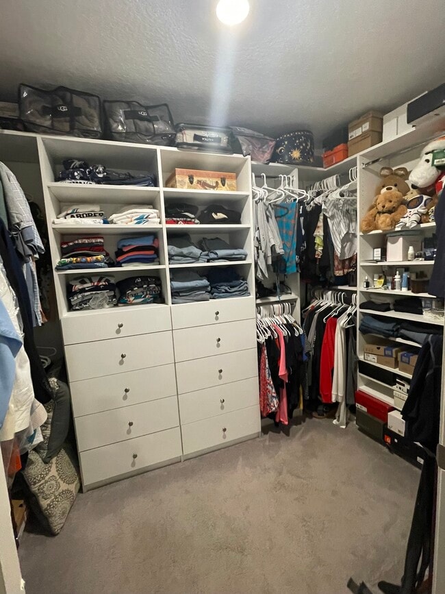 Building Photo - 17044 Yellow Pine St