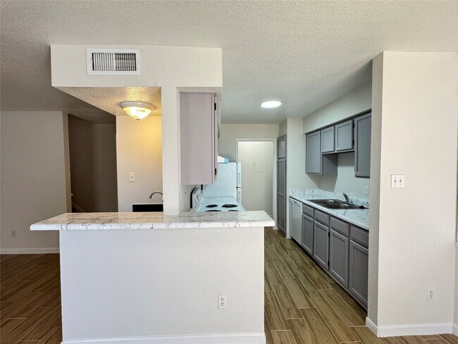 Building Photo - 6500 Sands Point Dr