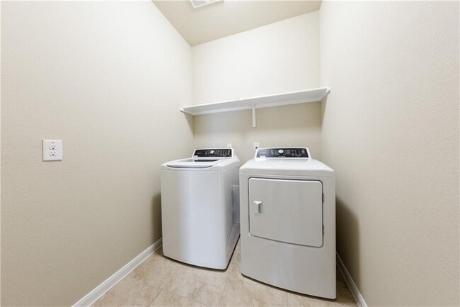 Building Photo - 7217 Branrust Dr