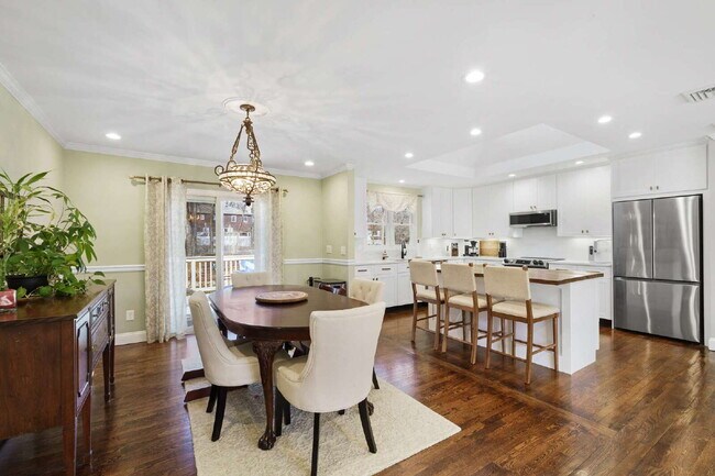 Building Photo - "Discover Comfort and Elegance: Spacious 4-Bed, 3-Bath Home with Hardwood Floors in Randolph, NJ!"