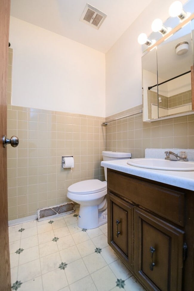 Building Photo - 3 bed 2 bath home in Wheeler
