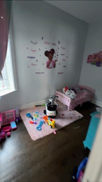 Building Photo - 822 N Lawndale Ave