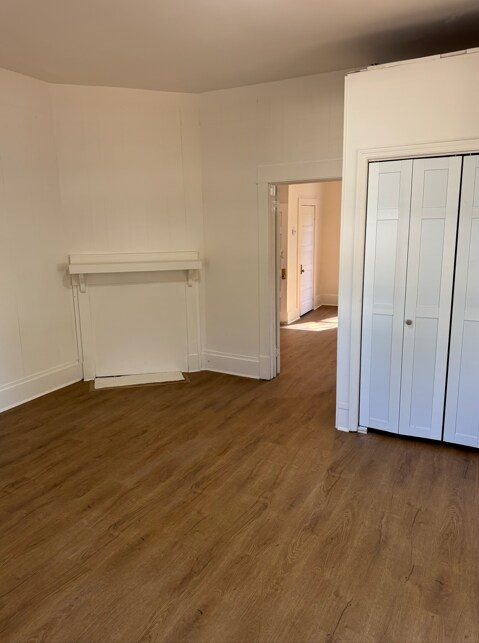 Building Photo - 18 Pond St