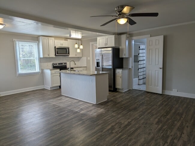 Building Photo - 427 Mildred Ave