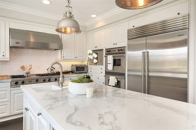 Building Photo - 27 Via Monarca St