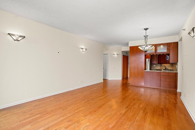 Looking back to kitchen. - 50 E Hartsdale Ave