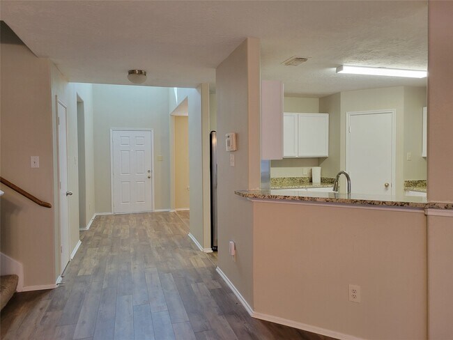 Building Photo - 19426 Old Barngate Ln