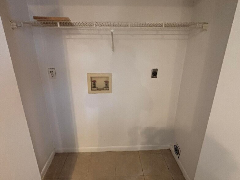 Building Photo - 3894 NW Archer St