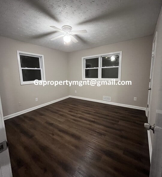 Building Photo - 231 Waddell Dr