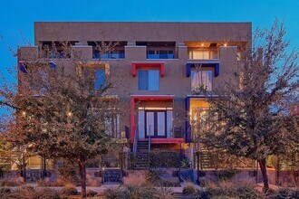 Building Photo - Beautiful Property with Contemporary Flair