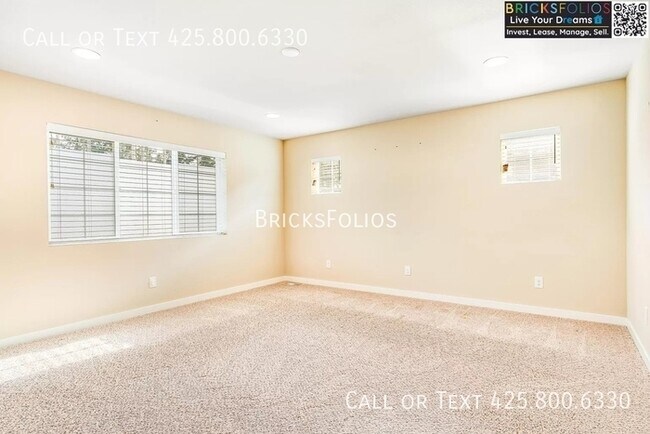 Building Photo - Serenity Meets Smart Living in Redmond Ridge