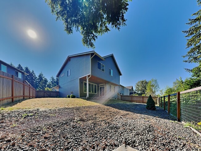 Building Photo - 1821 Cyrene Dr NW