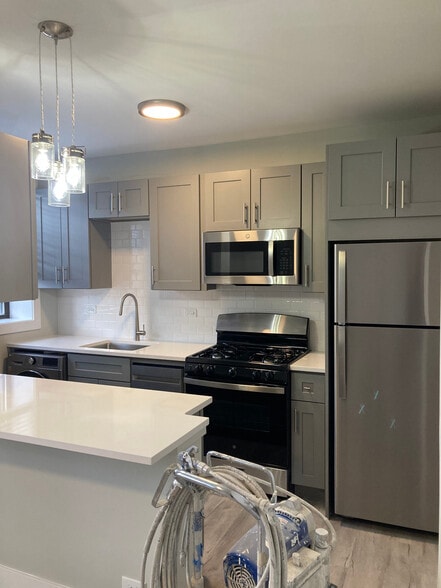 Primary Photo - 372 Hazel Ave