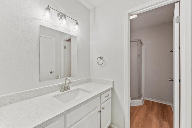 Building Photo - 18118 Lakeside Ln