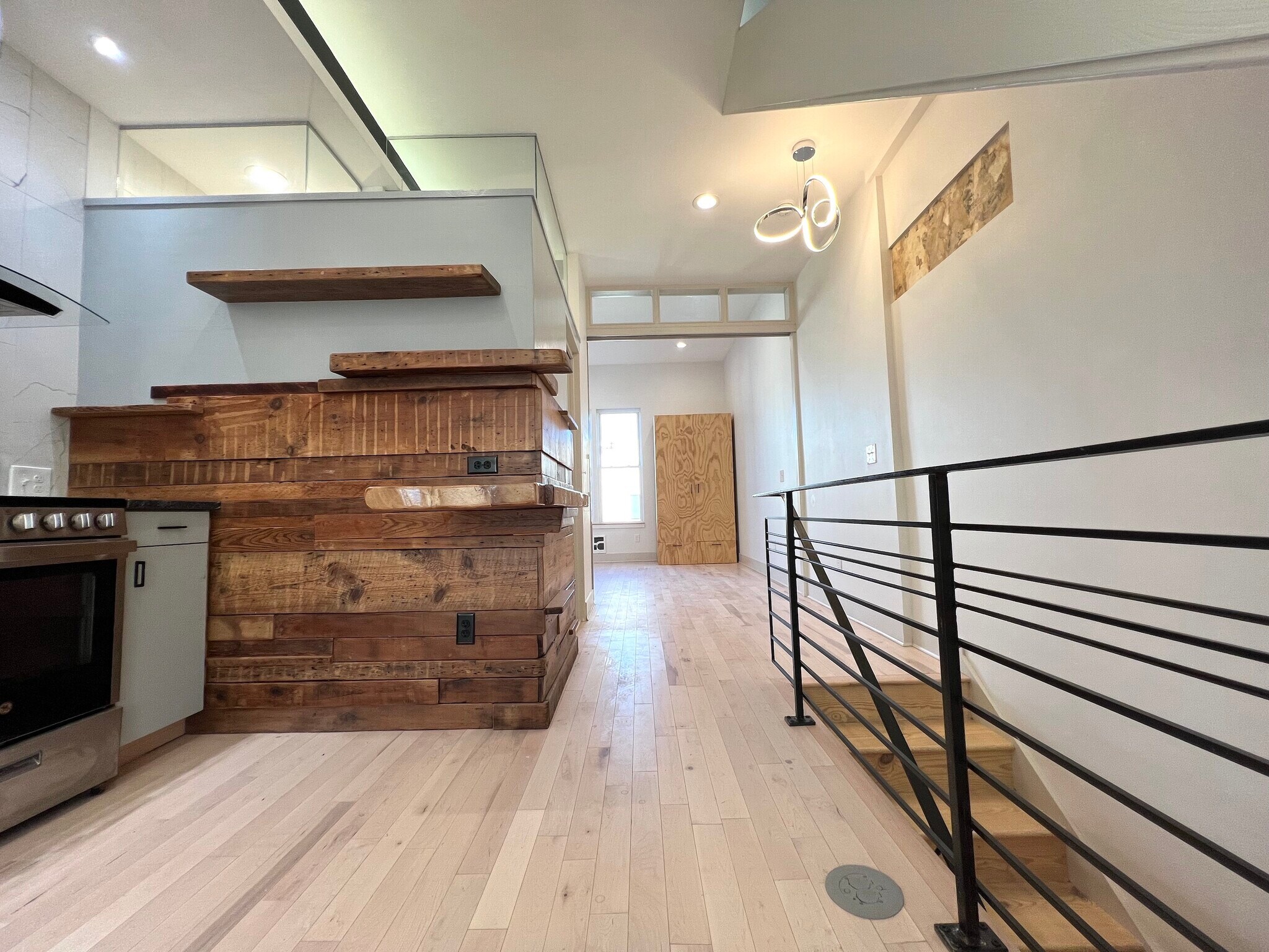 Building Photo - 2019 S Beechwood St