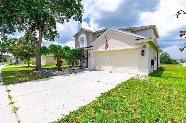 Building Photo - 4/3.5 in Wesley Chapel!