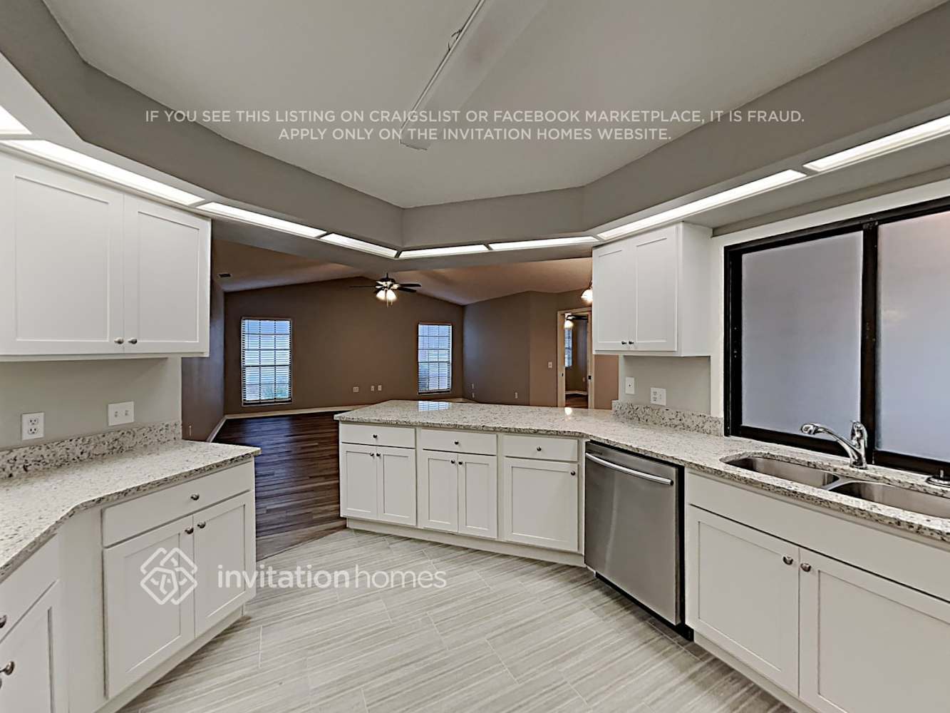 Building Photo - 5517 Highlands Vue Ln