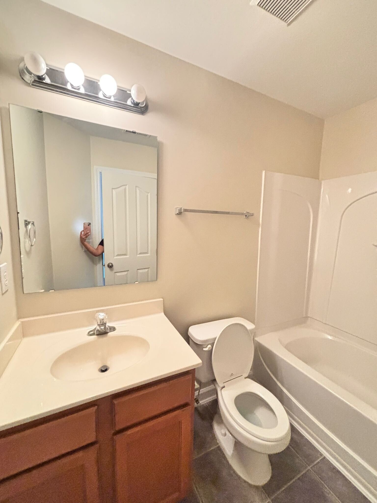 Building Photo - 4039 Tarrant Trace Cir