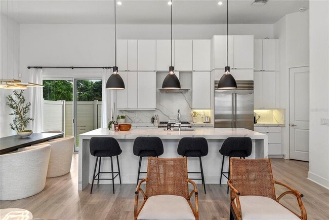 Building Photo - 503 W Canton Ave