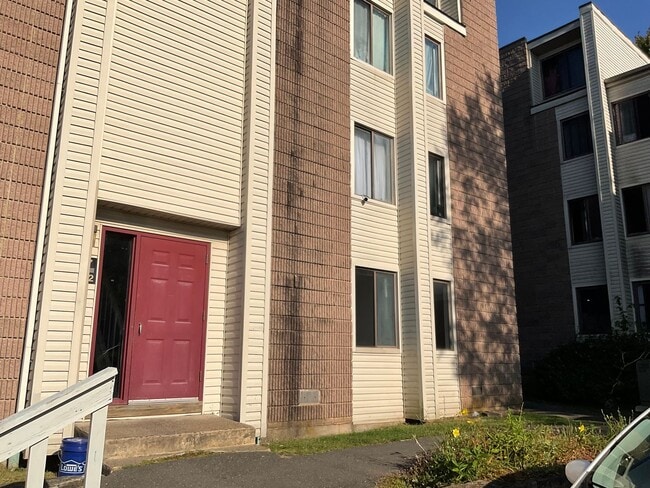 Primary Photo - Peppermill Village 2 bedroom