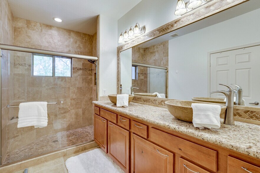 Building Photo - 33550 N Dove Lakes Dr