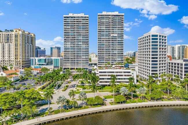 Building Photo - 529 S Flagler Dr