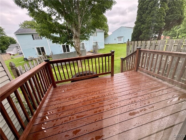 Building Photo - 8434 Bubbling Springs Dr
