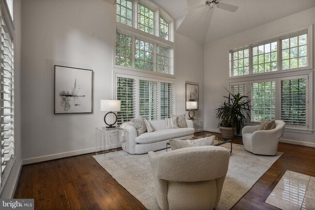 Building Photo - 9864 Walker Glen Ct