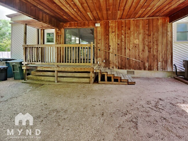 Building Photo - 169 Mysen Cir