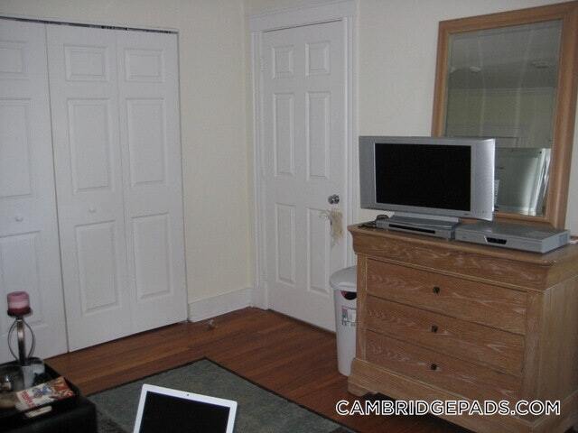 Building Photo - 3 Langdon St