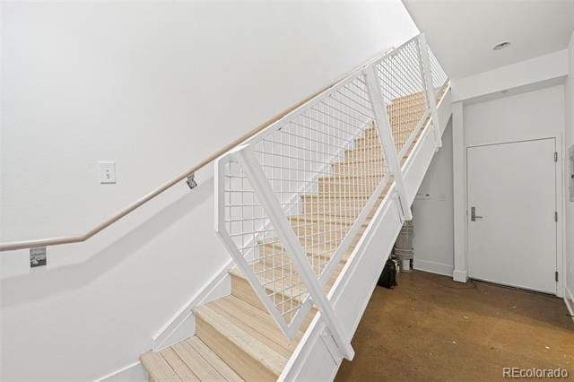 Building Photo - 2400 Champa St