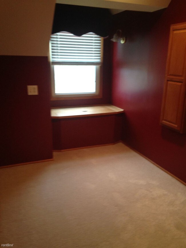 Building Photo - 3 br, 2 bath House - 4401 Dryden Rd Cozy C...
