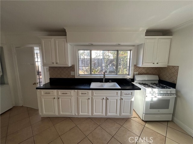 Building Photo - 3718 E 15th St