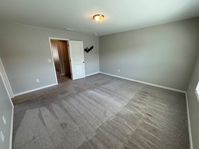 Building Photo - Nice 2/2.5 Townhouse in Cartersville- $1,495