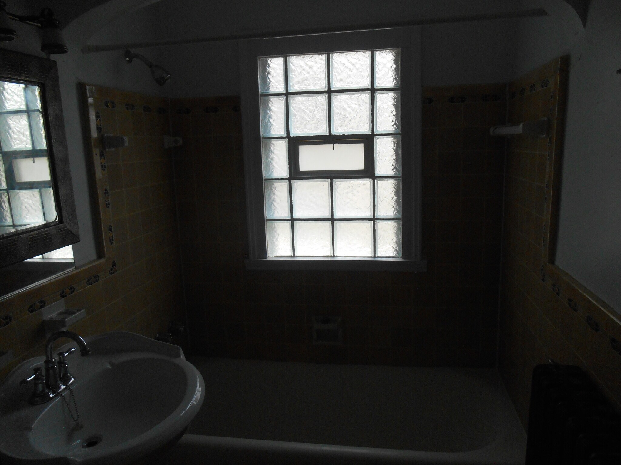 bath - 2912 France Ave S