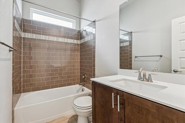 Building Photo - 5412 Gooding Dr
