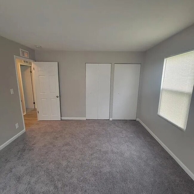 Building Photo - 6720 E 43rd Pl