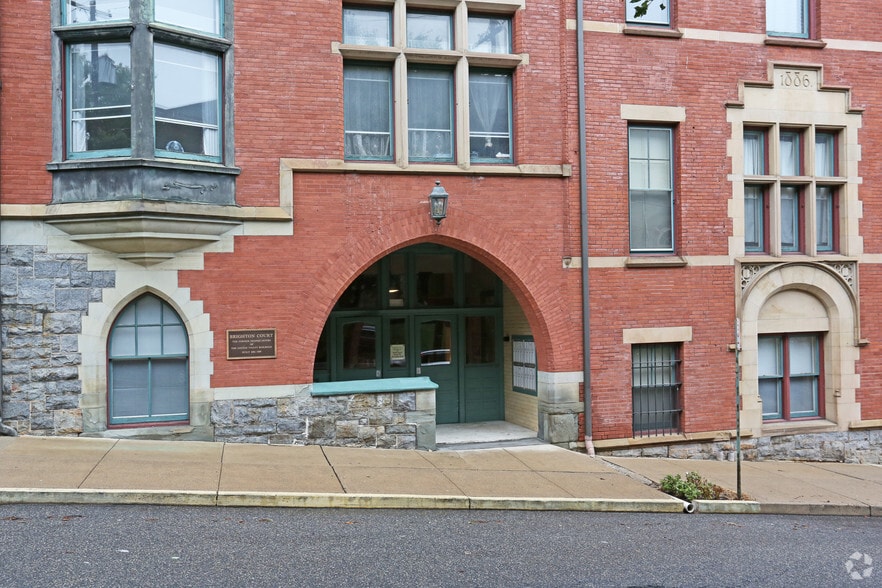 Building Photo - Brighton Court