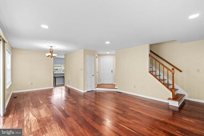 Building Photo - 8540 Harvest View Ct