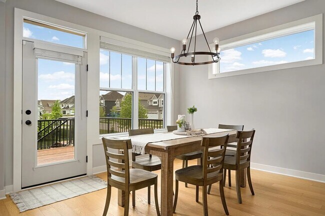 Building Photo - Absolutely stunning woodbury property for lease!