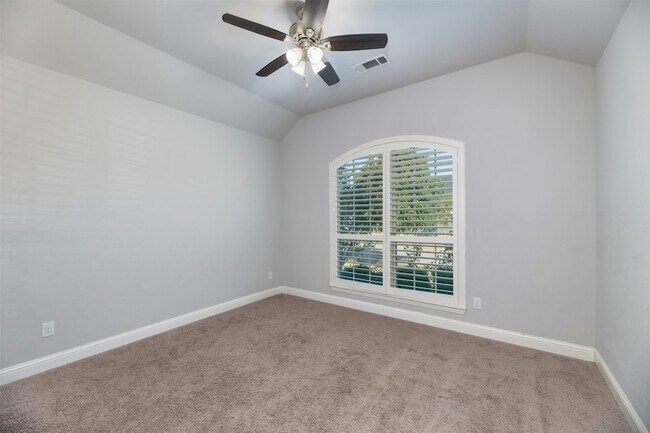 Building Photo - 1104 Knoll St