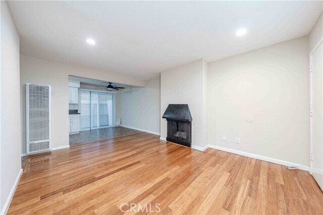 Building Photo - 208 19th St