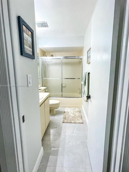 Building Photo - 13360 SW 89th Ter