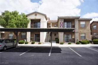 Building Photo - 8000 W Badura Ave