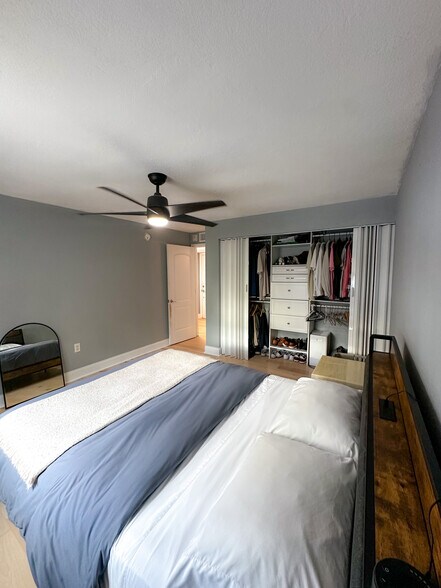 Bedroom - 210 5th Ave S