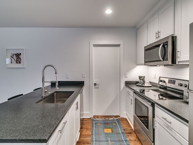 Building Photo - Heart of Plaza District