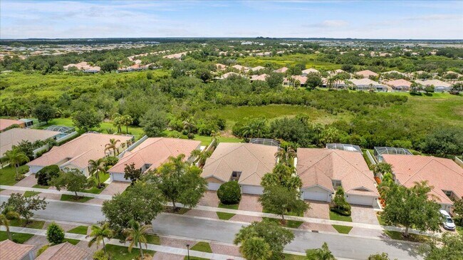 Building Photo - 10882 SW Dardanelle Dr