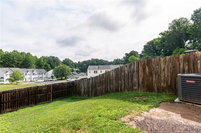 Building Photo - 3903 Beethoven Ct